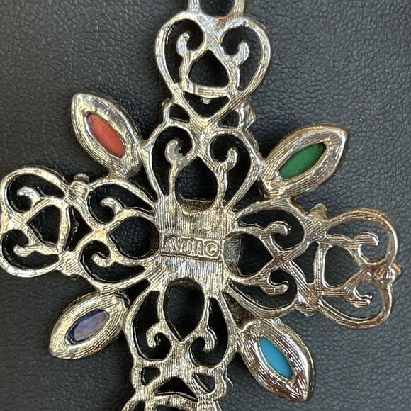 Vintage AVON 1972 ‘Romanesque’ Cross Pendant 24" Necklace Filigree Open Work - Picture 4 of 5